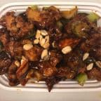 Best Kung Pao Chicken in Wildwood, MO